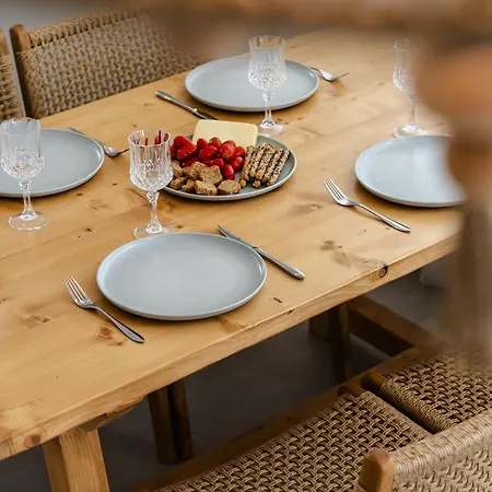 Elaia Retreat Naxos Βίβλος